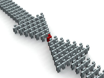Fotolia_7638891_S_Target_Pfeil_400